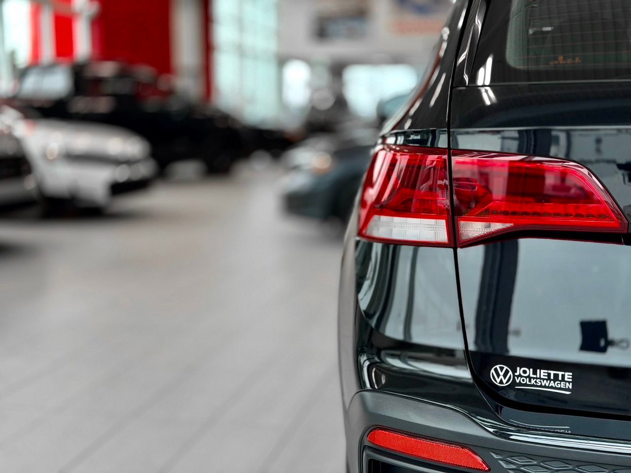 2022 Volkswagen Taos Black Notre-Dame-des-Prairies - photo #9
