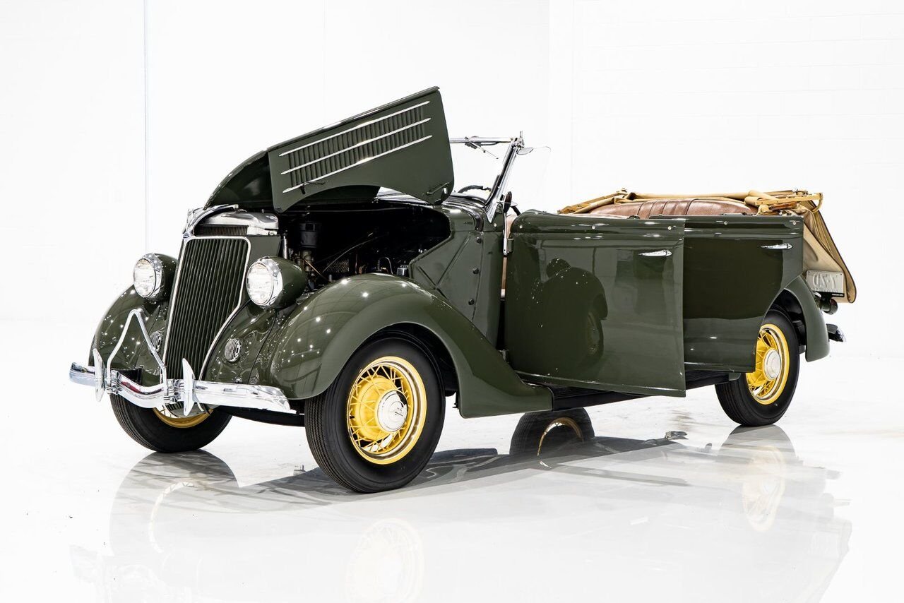 1936 Ford Model 48 Phaeton PRIX EN USD | Beautifully presented in original condition Green Montreal - photo #26