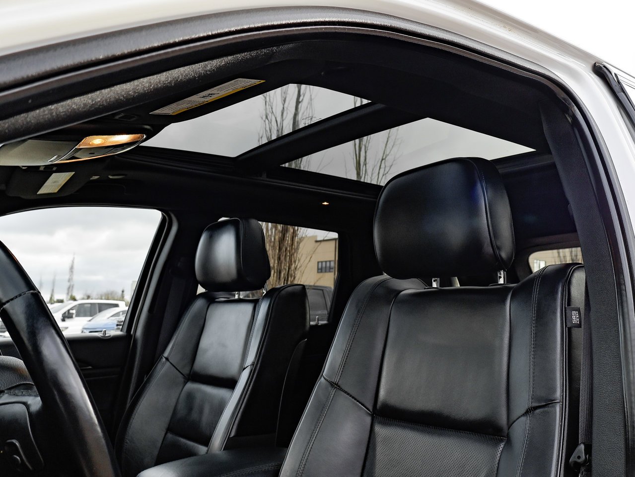 2021 Jeep Grand Cherokee High Altitude 4x4 White Sherwood Park - photo #15