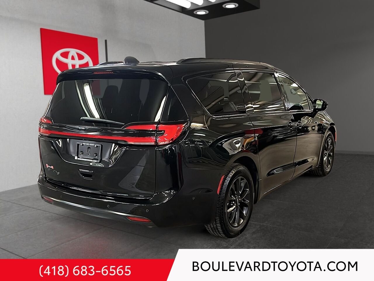2022 Chrysler Pacifica 100232A-096 | TOURING Black Québec - photo #3
