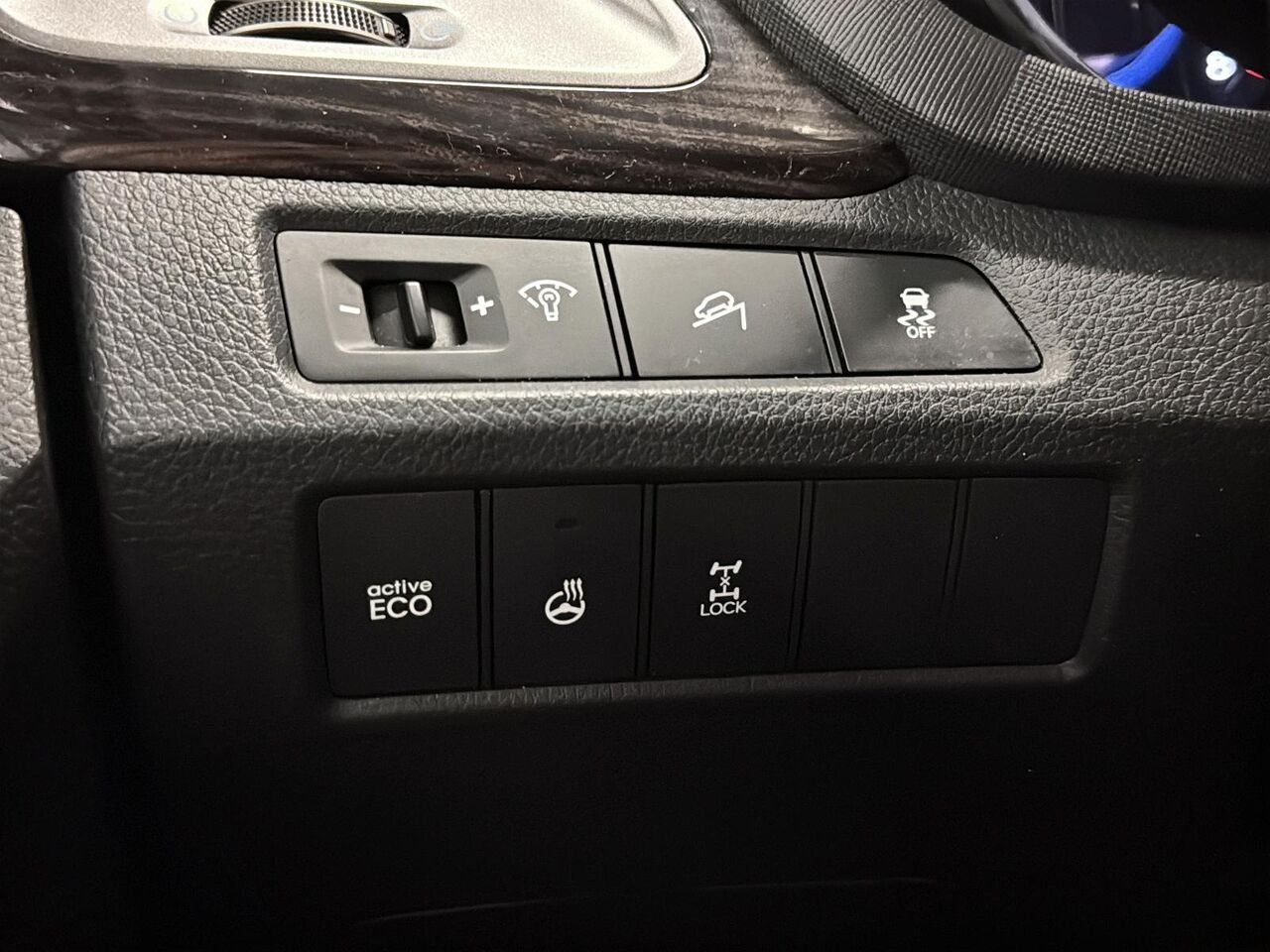 2016 HYUNDAI SANTA FE SPORT PREMIUM + GARANTIE PROLONGE + 1-2-3 CHANCES AU CREDIT Black Saint-Hyacinthe - photo #16