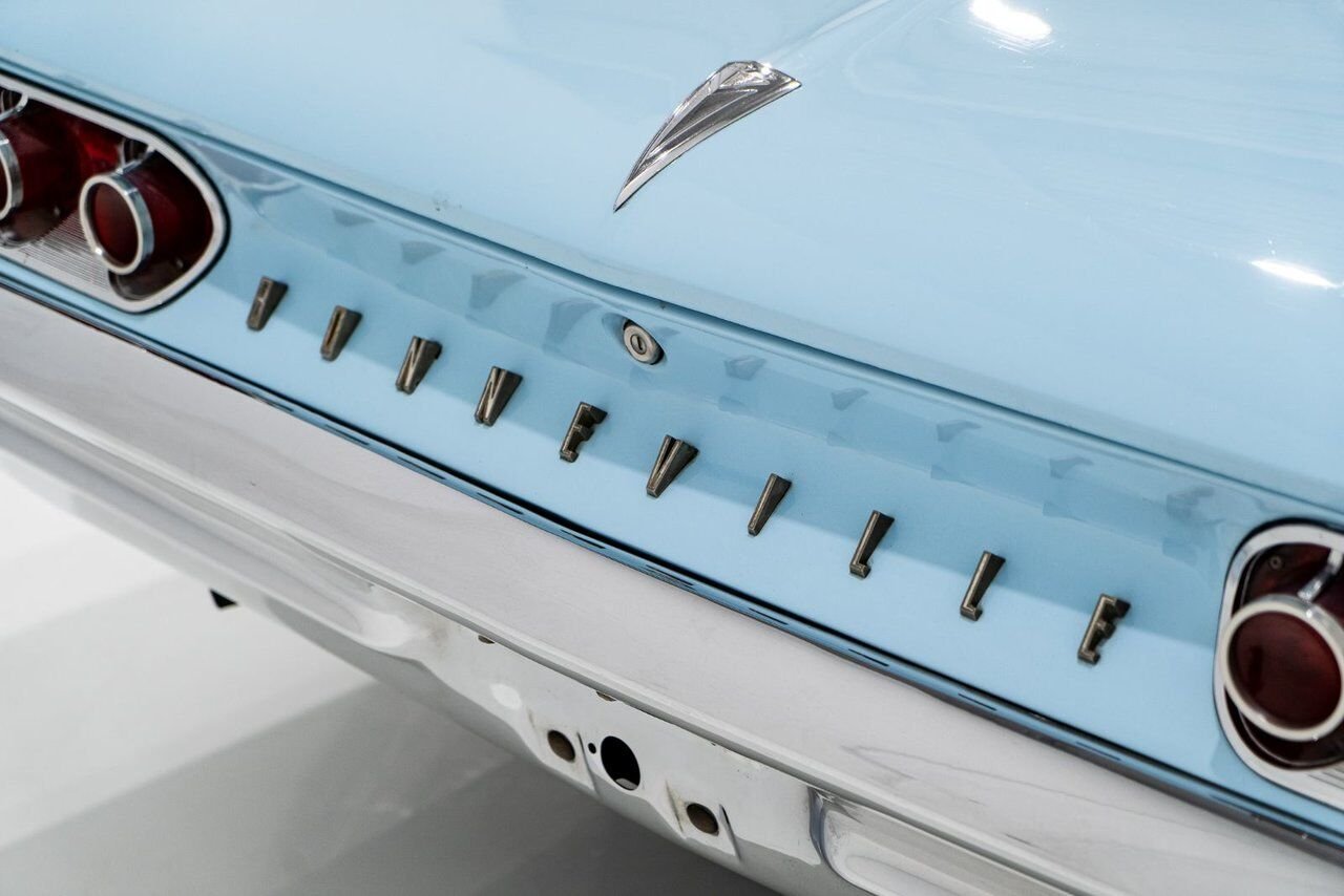 1961 Pontiac Bonneville **PRIX EN USD**C8 Suffix 389cu.in. TriPower 4 Speed Blue Montreal - photo #41
