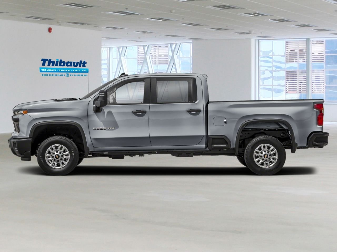 CHEVROLET SILVERADO Custom cabine multiplace 4RM 172 po 2026 Gris Sherbrooke - photo #1