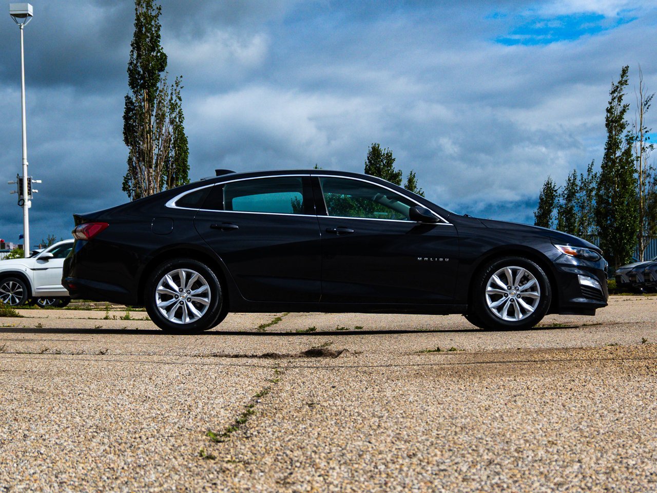 2022 Chevrolet Malibu 4dr Sdn LT Grey Sherwood Park - photo #13