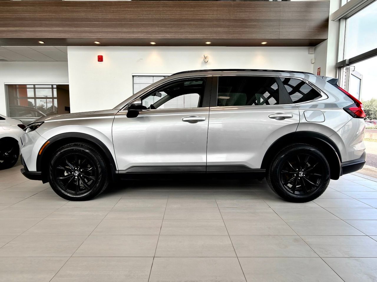 Honda CR-V 2023 Gris Notre-Dame-des-Prairies - photo #7