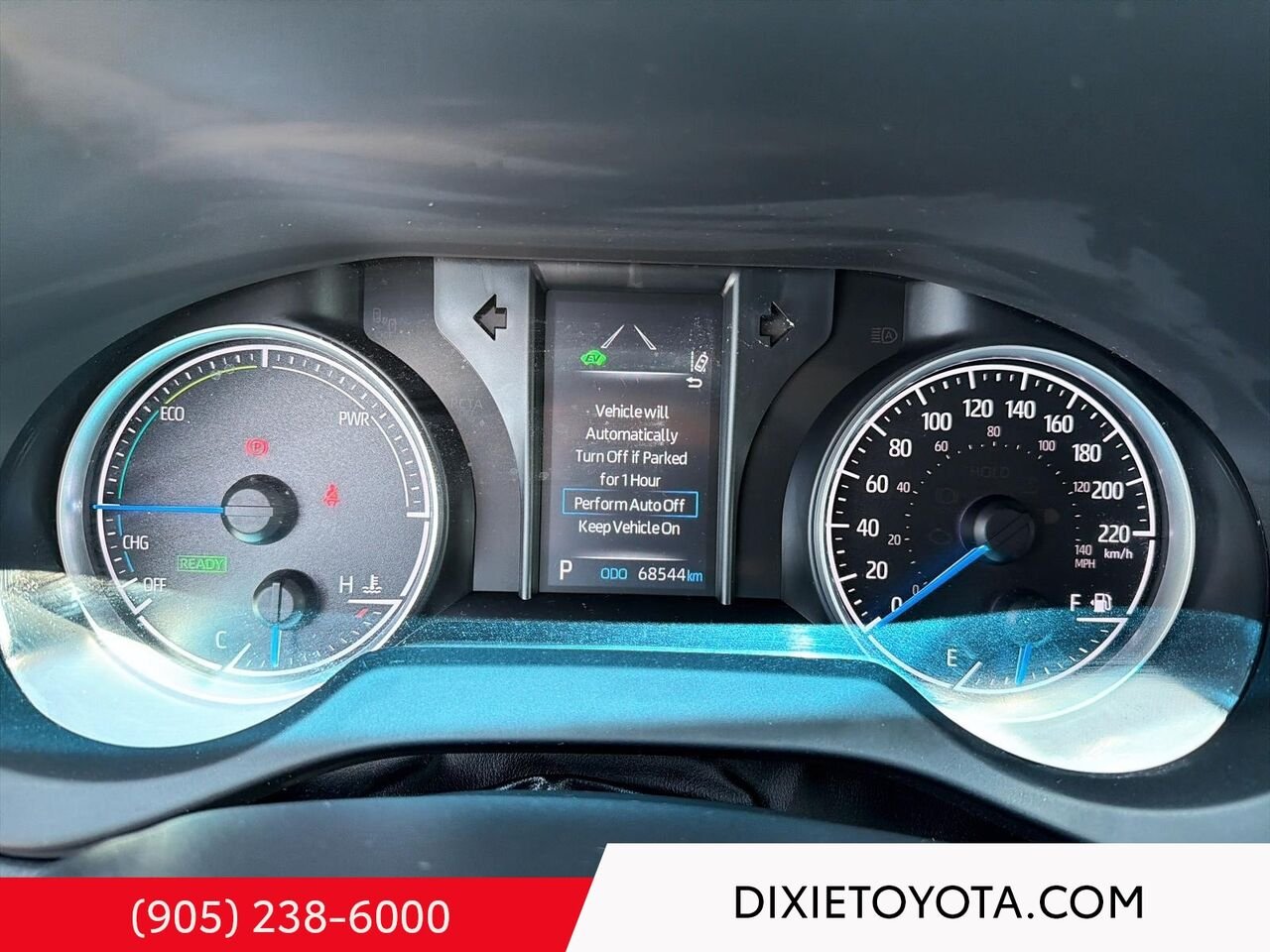 2022 Toyota Venza HYBRID LE AWD / HEATED SEATS / TOYOTA SAFETY SENSE / CARPLAY AND ANDROID AUTO Blizzard Pearl Mississauga - photo #12