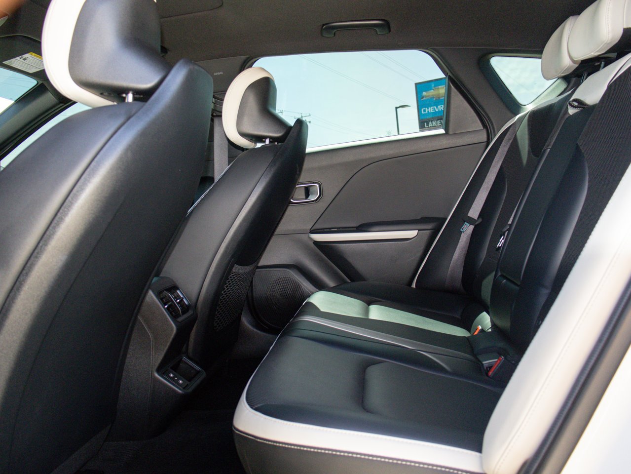 2025 Kia K4 GT-Line Turbo FWD White Sherwood Park - photo #35