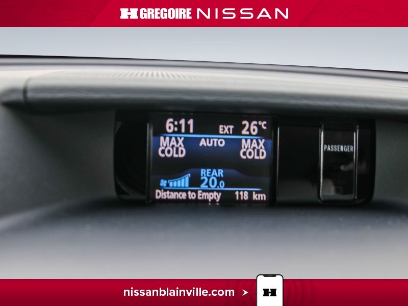 2013 Toyota Sienna Grey Saint-Eustache - photo #16