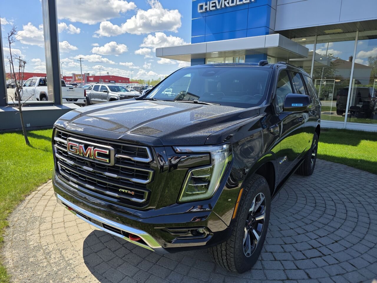 GMC Yukon AT4 Ultimate 2026 Noir onyx Rouyn-Noranda - photo #0