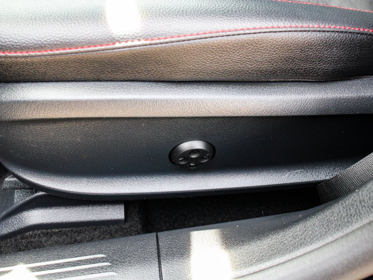 2020 Mercedes-Benz CLA CLA 250 4MATIC Coupe Black Sherwood Park - photo #14