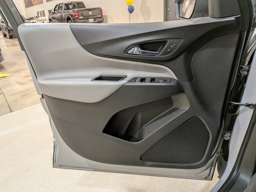 2022 Chevrolet Equinox AWD 4dr LS w/1LS Silver Val-David - photo #30