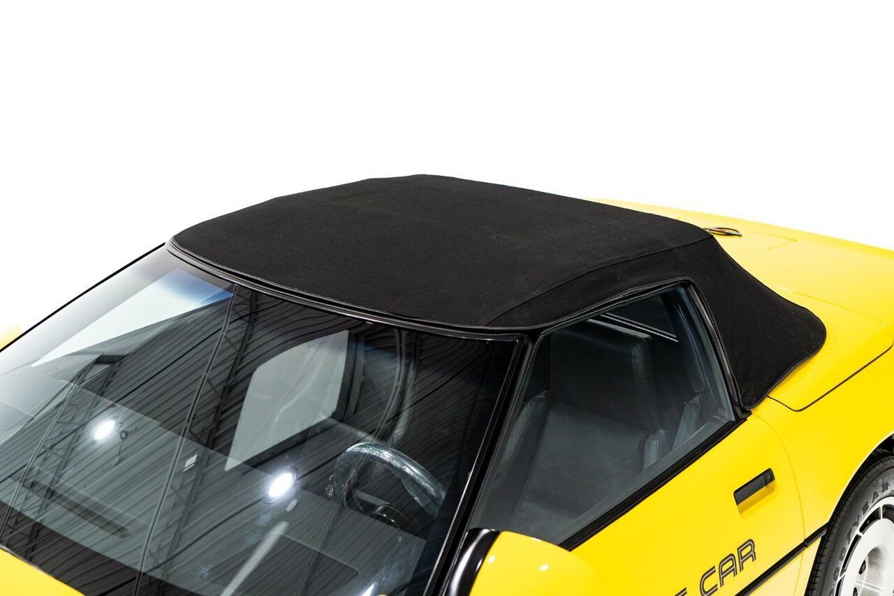1986 Chevrolet Corvette Pace Car livery with only 17,380km (10,800miles) Yellow Montreal - photo #92