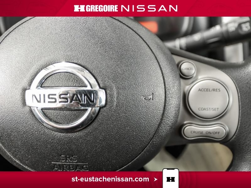 2017 Nissan MICRA Red Saint-Eustache - photo #18