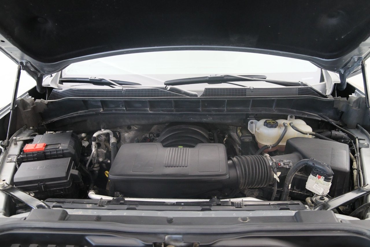 Chevrolet Silverado 1500 NIV 3GCUKDED7SG189713 2025 Gris Chicoutimi - photo #13