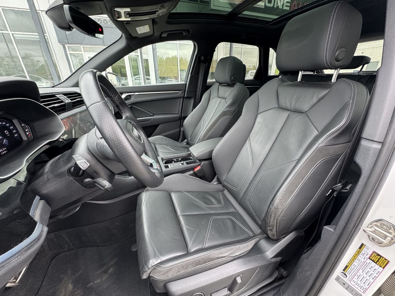 2020 Audi Q3 Progressiv White Granby - photo #13