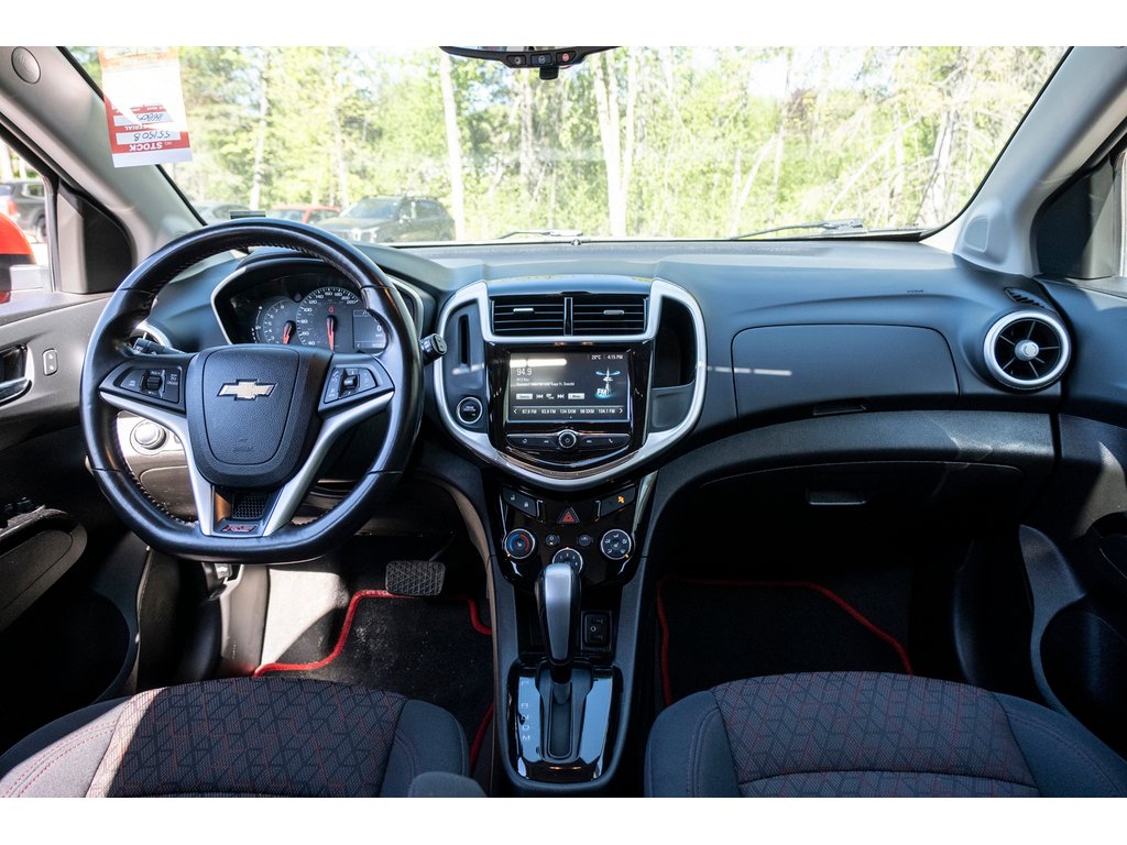 Chevrolet Sonic 2017 Rouge Gatineau - photo #23
