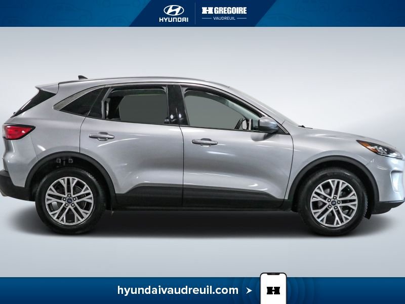 2022 Ford Escape Grey Laval - photo #12
