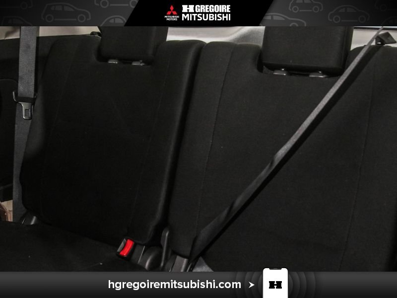 2020 Mitsubishi Outlander Grey Laval - photo #23