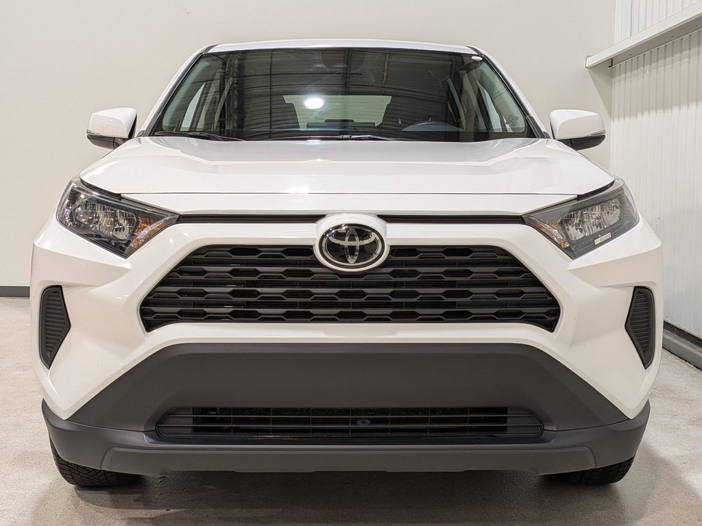 Toyota RAV4 LE AWD 2024 Blanc Val-David - photo #3