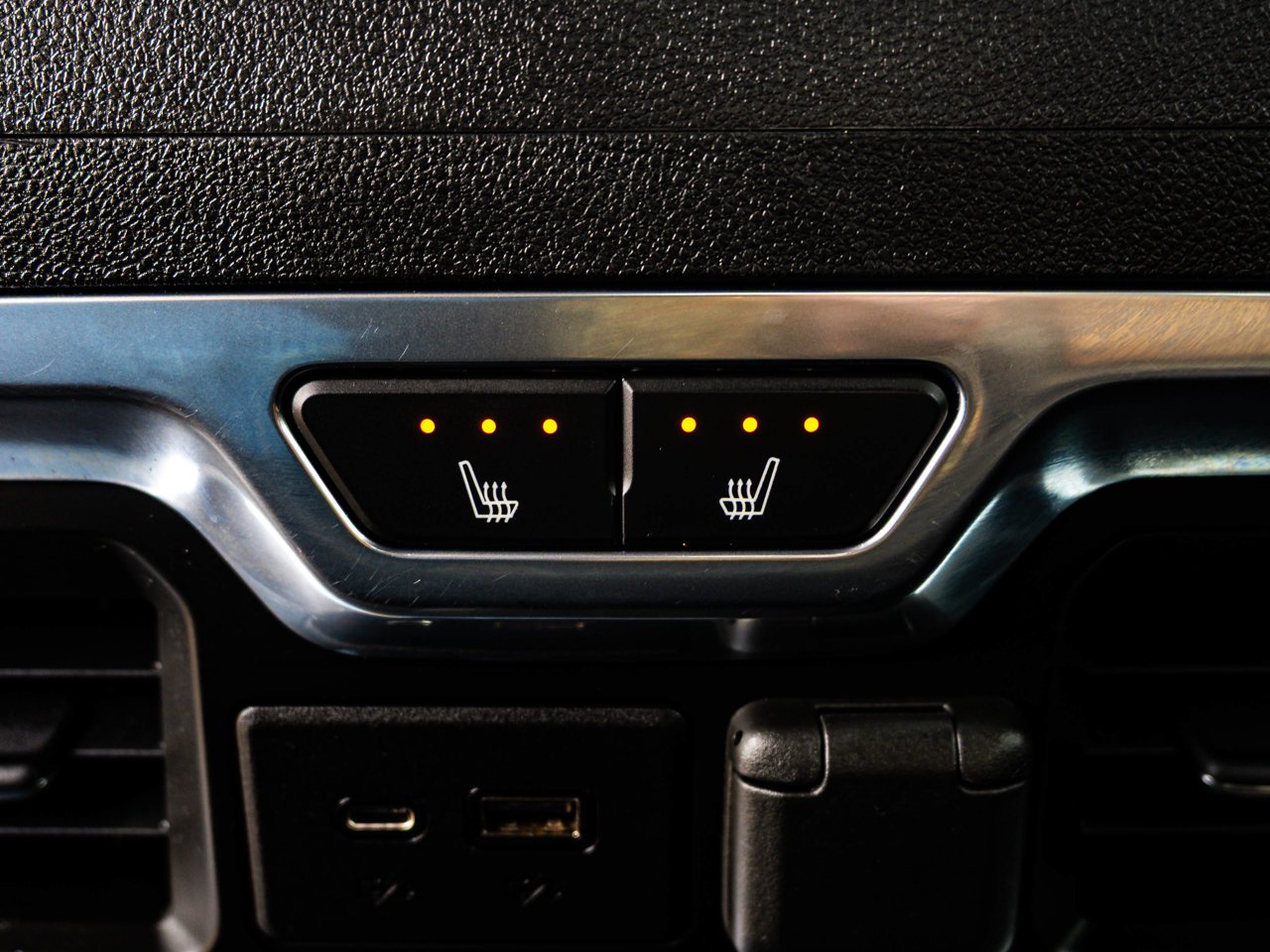 2021 Chevrolet Silverado 1500 4WD Crew Cab 147 High Country Black Sherwood Park - photo #33
