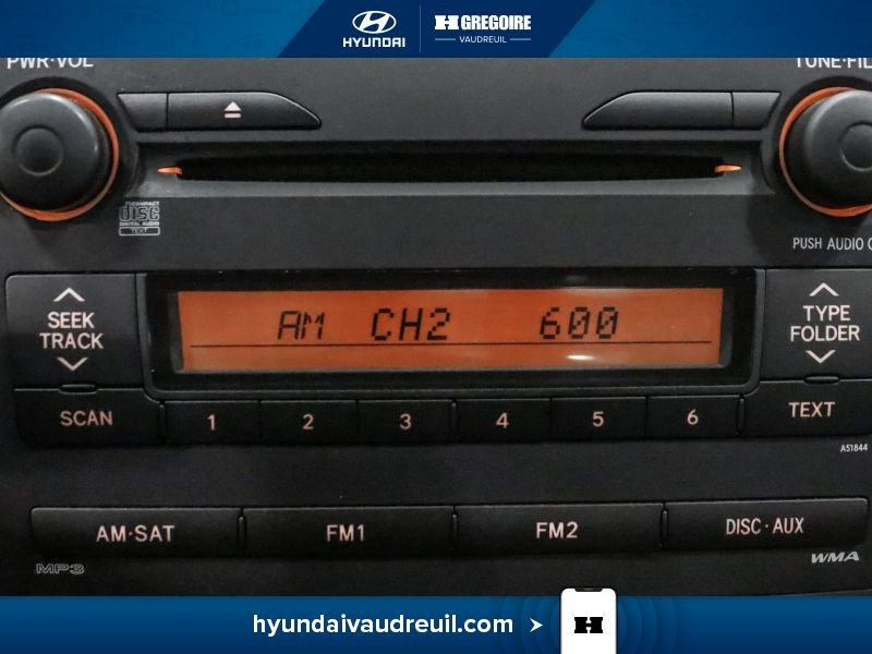 2009 Toyota Corolla White Saint-Eustache - photo #25