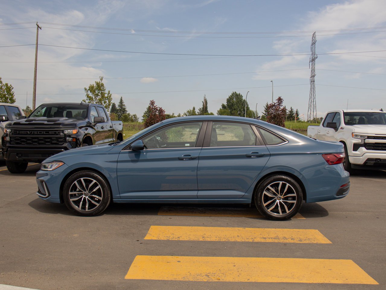 2025 Volkswagen Jetta Comfortline Auto Monterey Blue Pearl Sherwood Park - photo #6