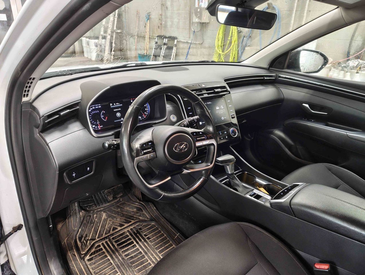 2023 Hyundai Tucson Preferred AWD White Sherwood Park - photo #6