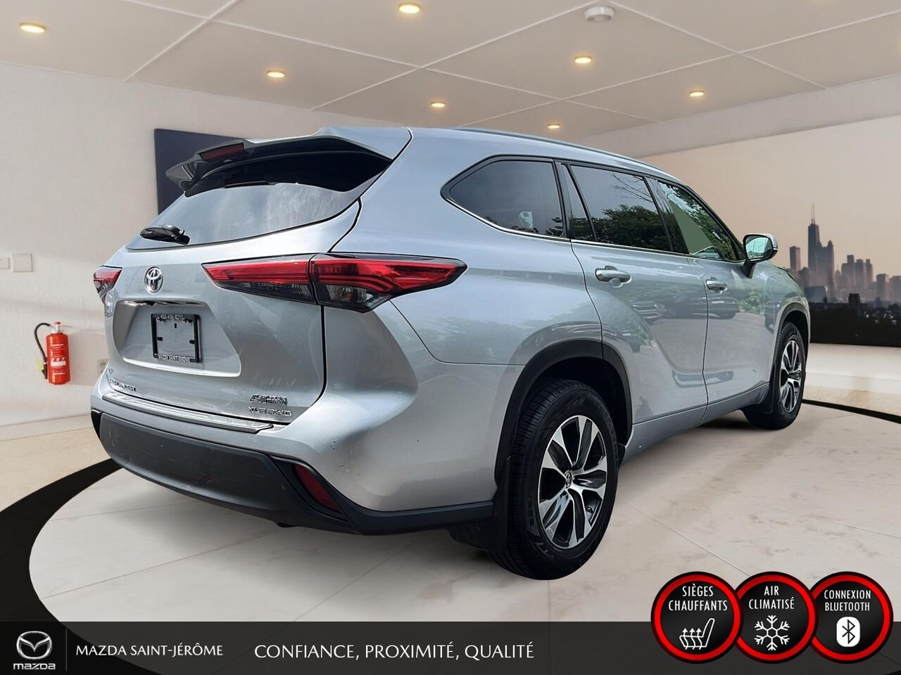 Toyota Highlander 2022 Argent Saint-Jérôme - photo #5