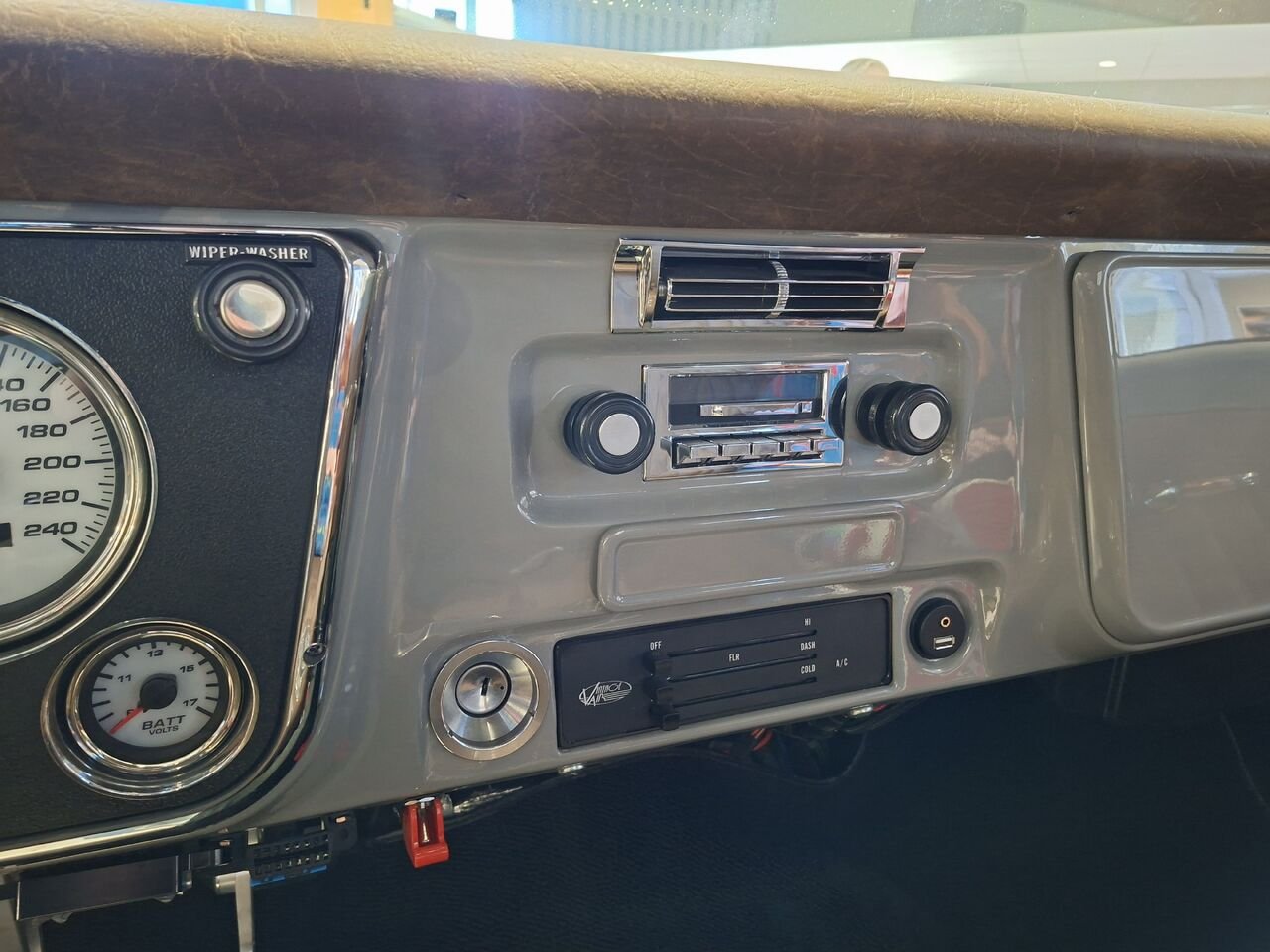 1968 chevrolet C20 Grey Saint-Hyacinthe - photo #12
