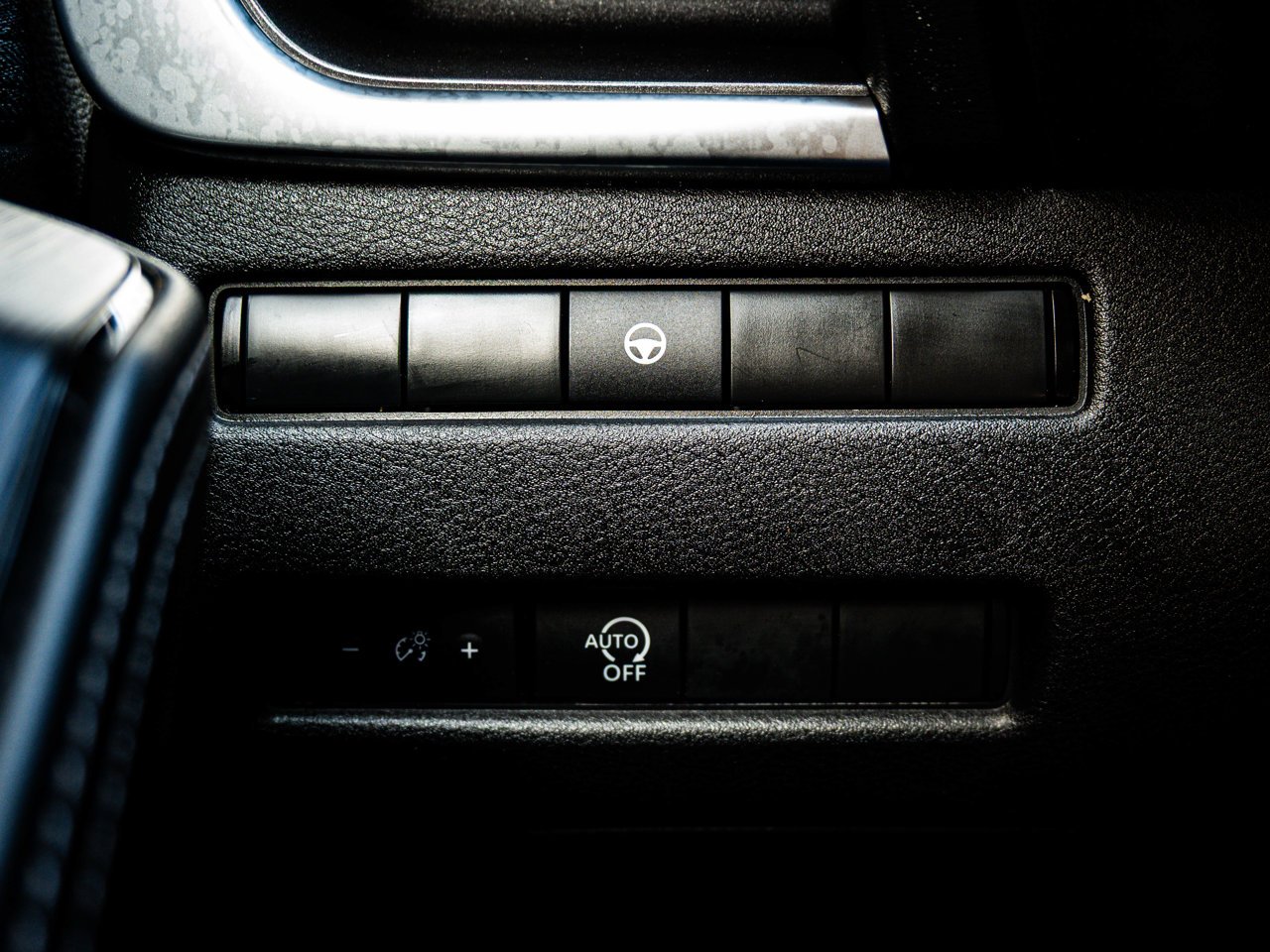 2023 Nissan Rogue AWD SV Moonroof Beige Sherwood Park - photo #18