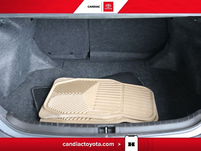 Toyota Corolla 2016 Bleu Laval - photo #31