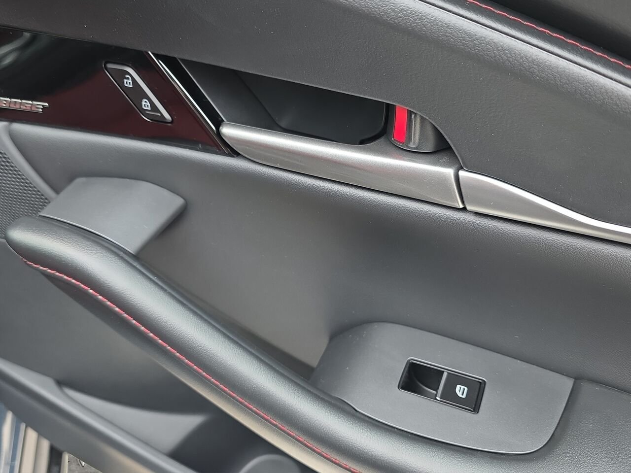 Mazda CX-30 GT, awd, toit ouvrant, Écran 360 degré, Navigation, chargeur sans fil pour cellulaire 2026 Gris aéro métallisé Val-David - photo #12