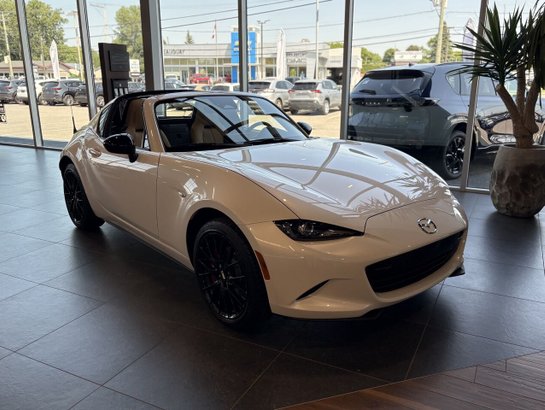 2026 MAZDA MX-5 RF 2026 Snowflake White Pearl