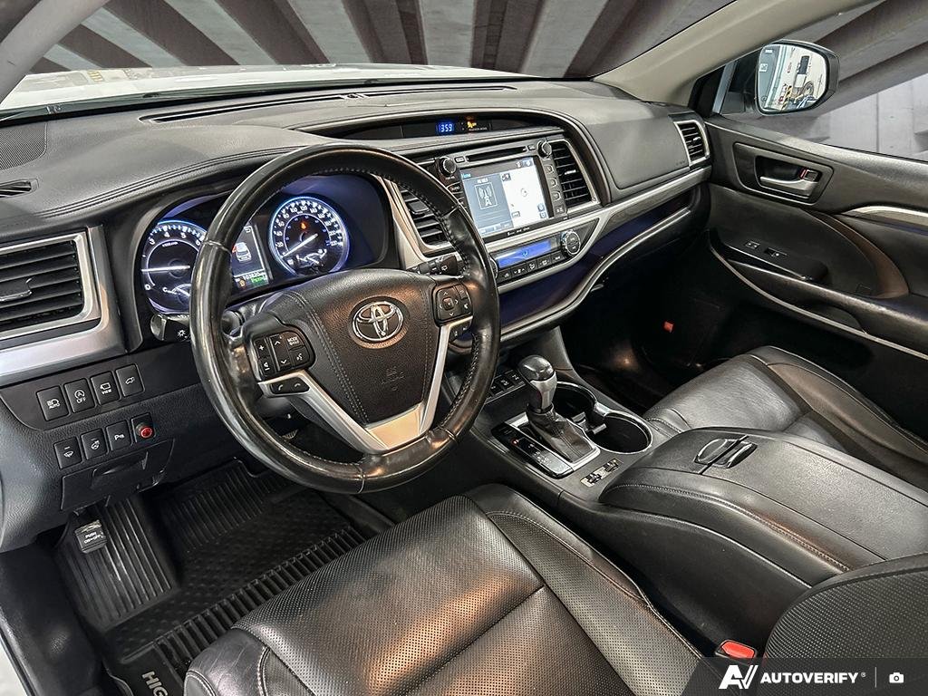 2017 Toyota Highlander 2601806A | Limited White Edmonton - photo #12