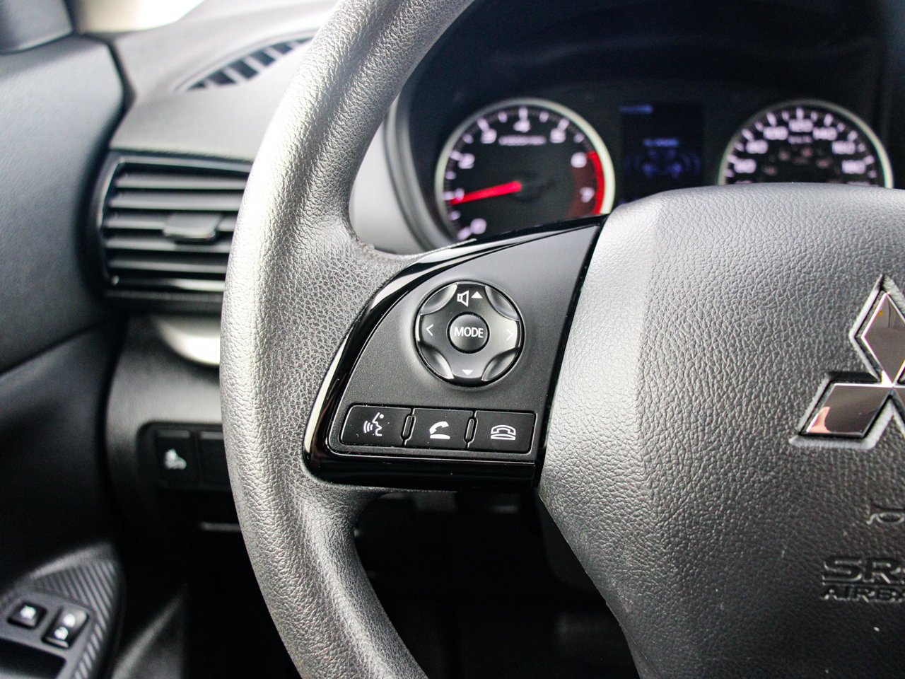 2022 Mitsubishi Eclipse Cross ES S-AWC Black Sherwood Park - photo #18