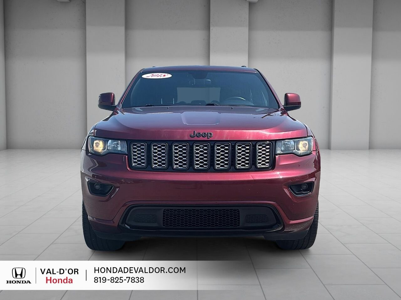 2018 Jeep Grand Cherokee Altitude IV 4x4 *Disponibilité limitée* Red Val-d'Or - photo #1