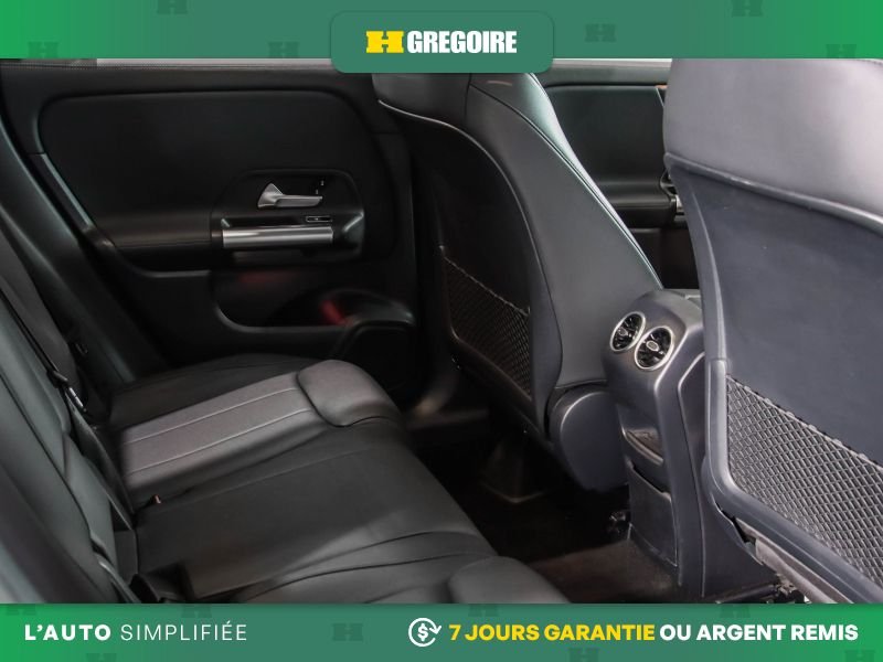 2023 Mercedes Benz GLA250 Black Saint-Eustache - photo #29