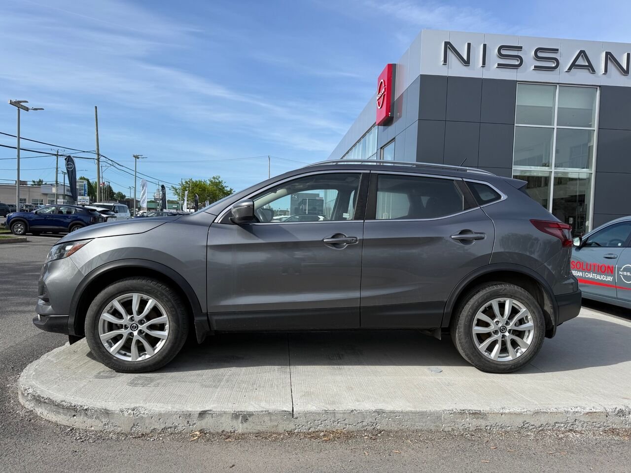 Nissan Qashqai SV TI CVT 2022 Gris Châteauguay - photo #1