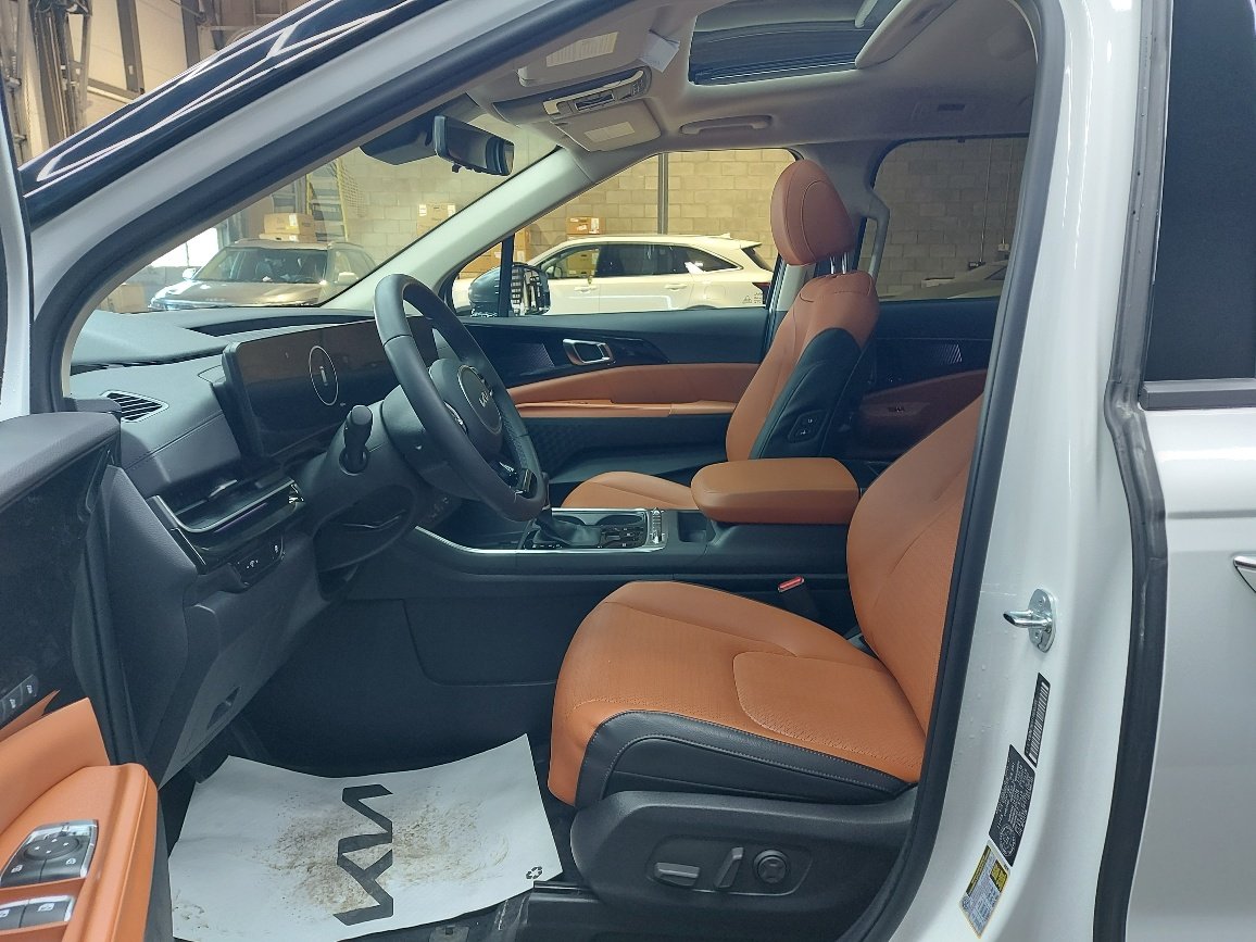 KIA Carnival 2026 Blanc neige nacré Blainville - photo #13