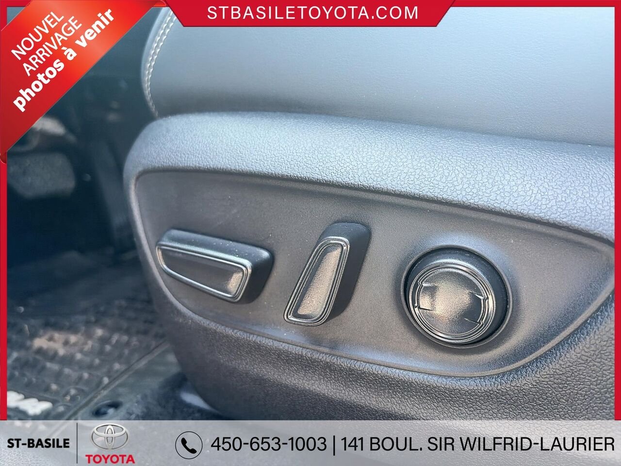 TOYOTA RAV4 2022 Argent Saint-Basile-le-Grand - photo #6