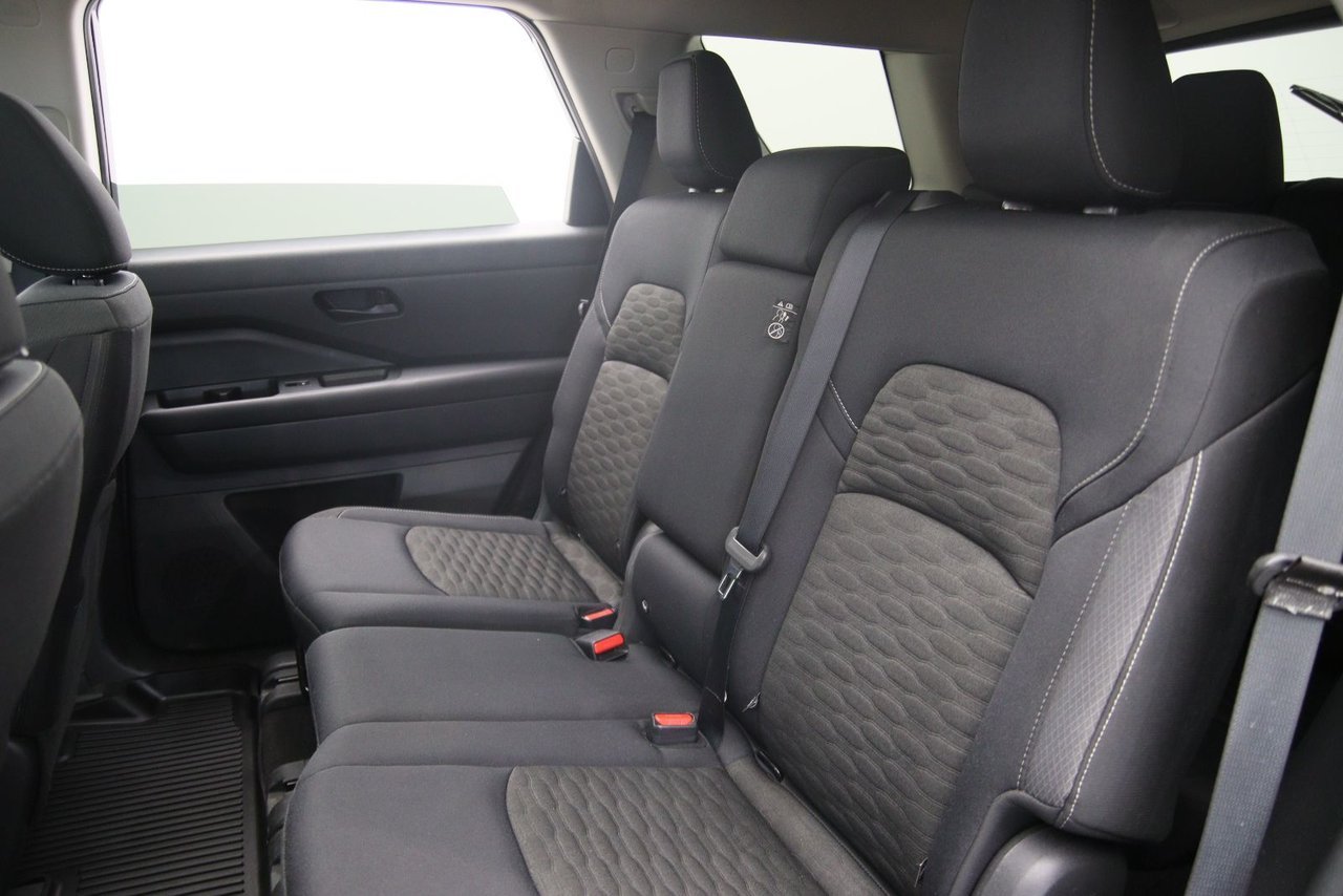 Nissan Pathfinder NIV 5N1DR3BE0RC216097 2024 Noir Chicoutimi - photo #8