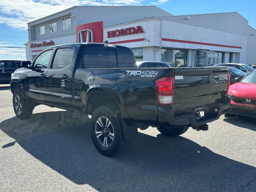 Toyota TACOMA DBL CAB SR5/TRD 2017 2017 Noir