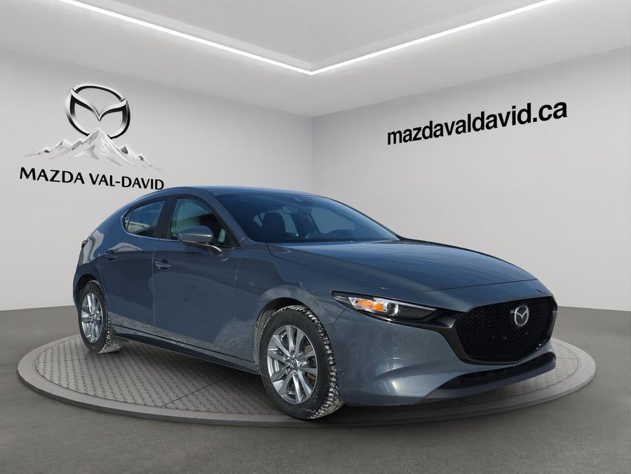 Mazda Mazda3 Sport GS AWD i-ACTIV BA, Jamais accidenté, Volant chauffant, Sièges à fonction mémoire, Toit ouvrant 2023 Gris