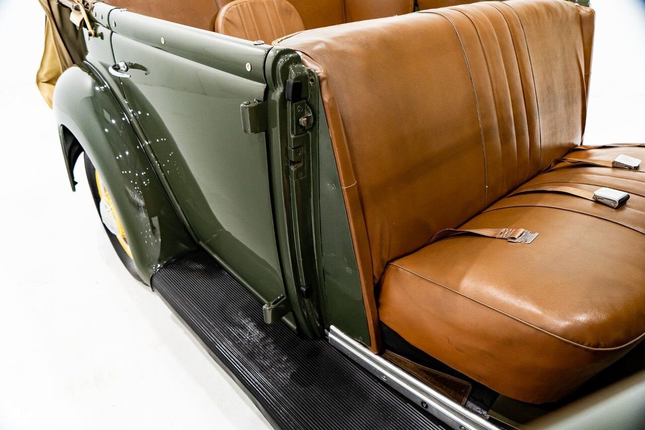 1936 Ford Model 48 Phaeton PRIX EN USD | Beautifully presented in original condition Green Montreal - photo #71