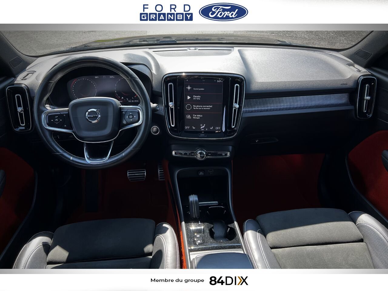 2021 Volvo XC40 Black Granby - photo #13
