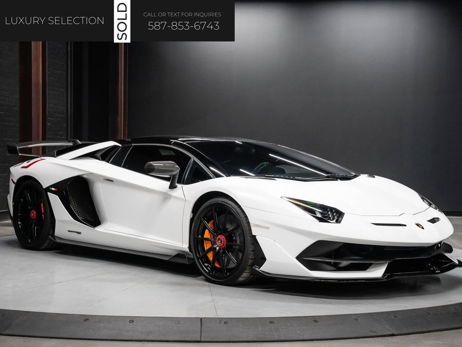 2020 Lamborghini Aventador 2020 White