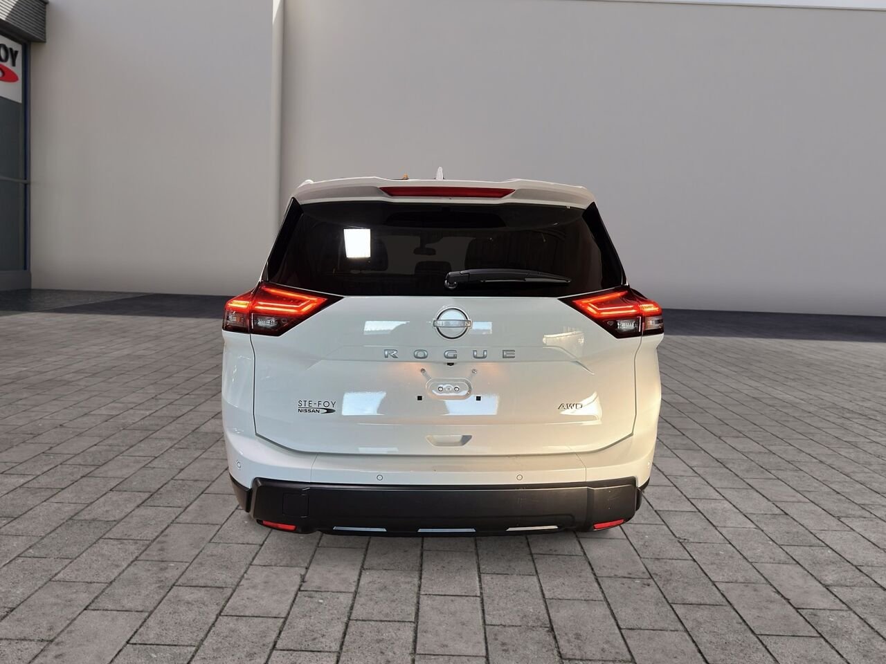 2024 Nissan Rogue White Québec - photo #2