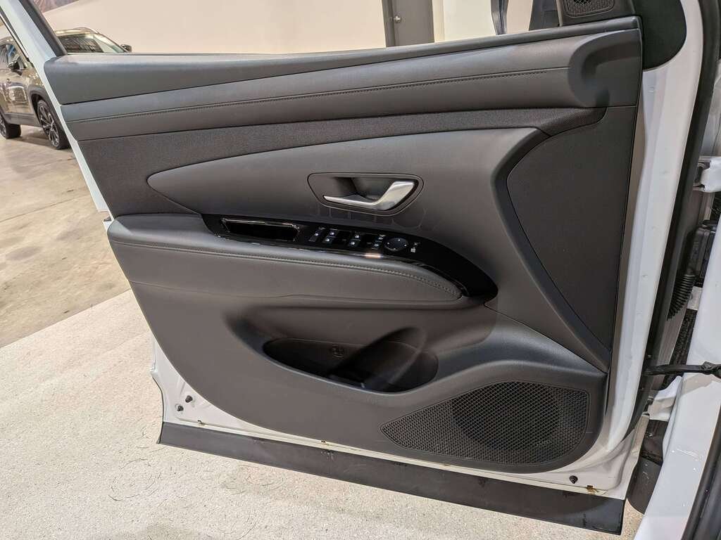 2025 Hyundai Tucson Preferred AWD w/Trend Pkg White Val-David - photo #33