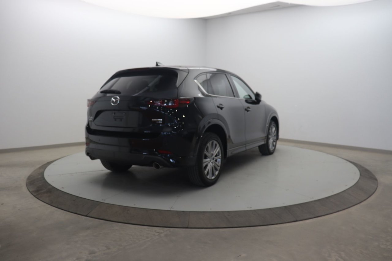 2022 Mazda CX-5 VIN JM3KFBEY7N0614088 Black Chicoutimi - photo #3