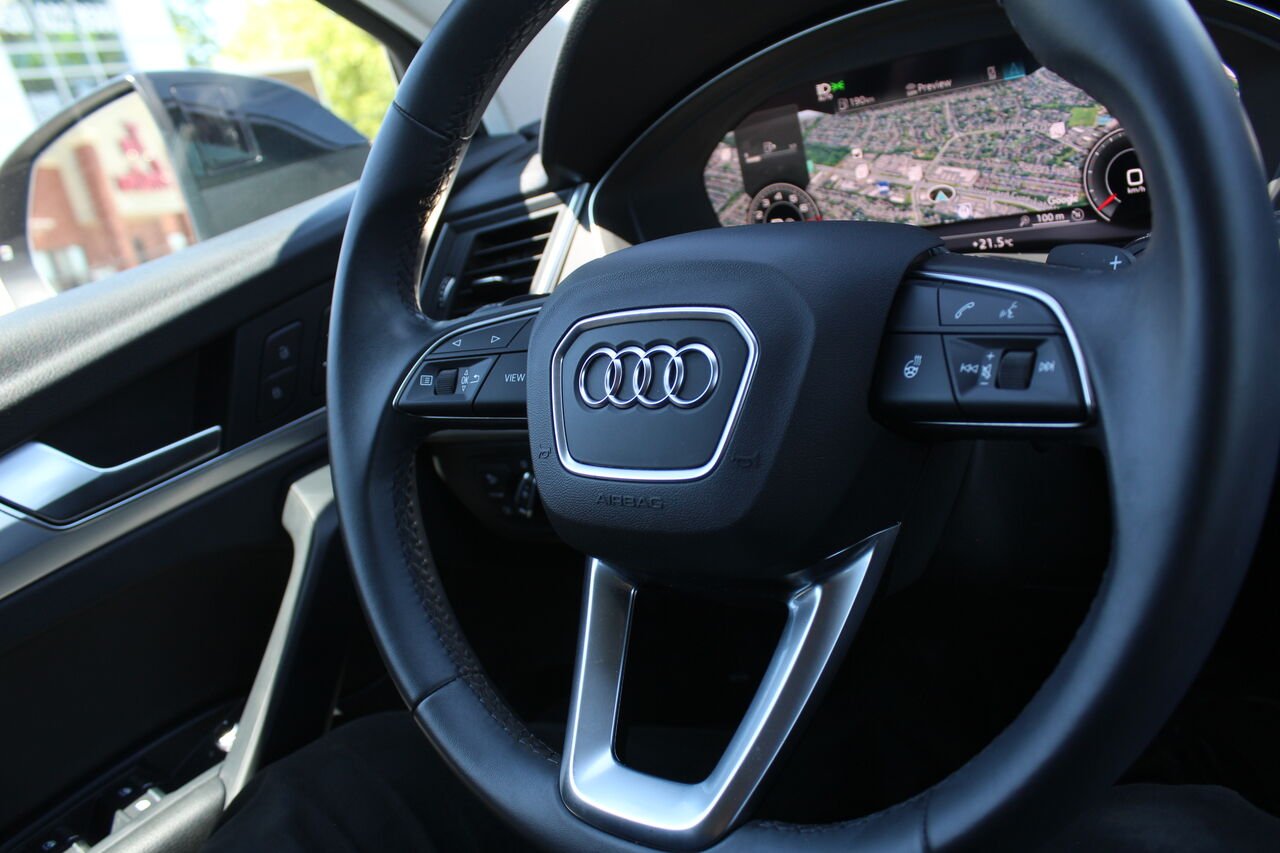 Audi Q5 VIN: WA1EABFY3N2063336 2022 Noir Sainte-Rose - photo #13